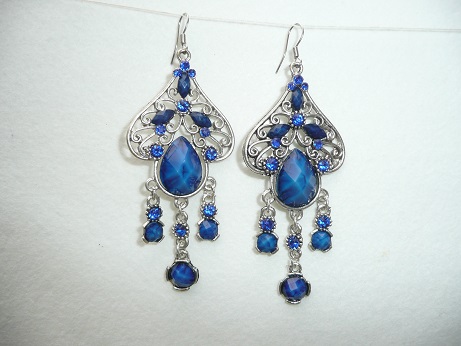 pendentif oreilles bleu N2